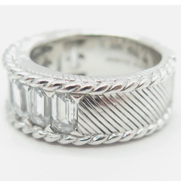 JUDUTH RIPKA Sterling Silver Baguette CZ Ring - Picture 6 of 6